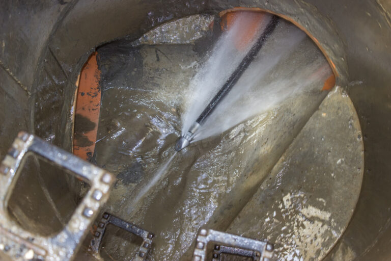 Hydro jetting and drain cleaning service equipment